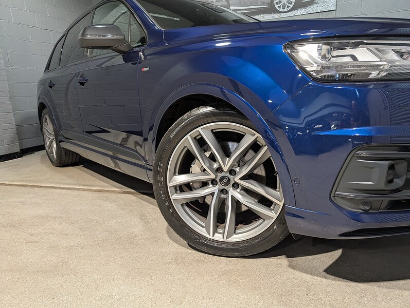 Audi 3.0 TDI V6 Black Edition SUV 5dr Diesel Tiptronic quattro Euro 6 (s/s) (272 ps)