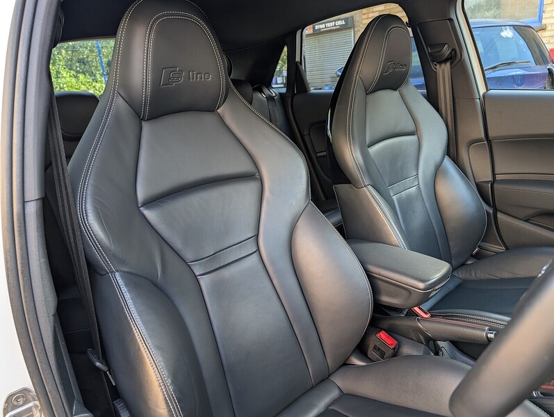 Audi Audi S1 TFSI Hatchback 2.0 Manual Petrol