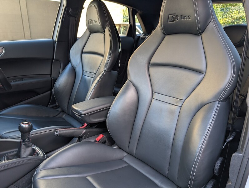 Audi Audi S1 TFSI Hatchback 2.0 Manual Petrol