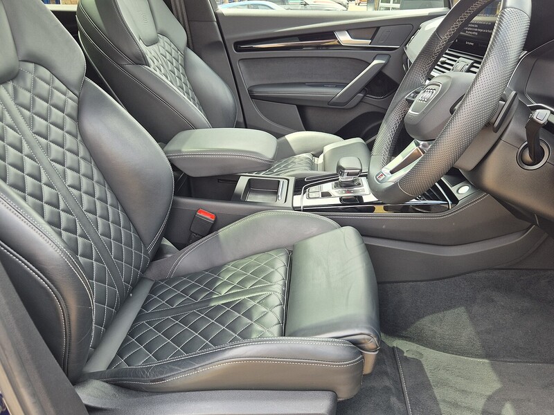 Audi Audi Q5 TFSI Vorsprung SUV 2.0 Automatic Petrol