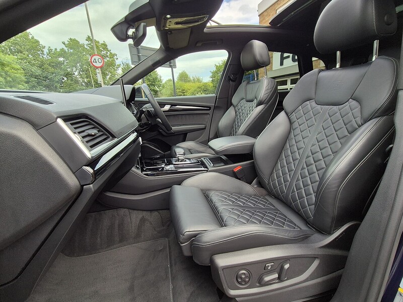 Audi Audi Q5 TFSI Vorsprung SUV 2.0 Automatic Petrol