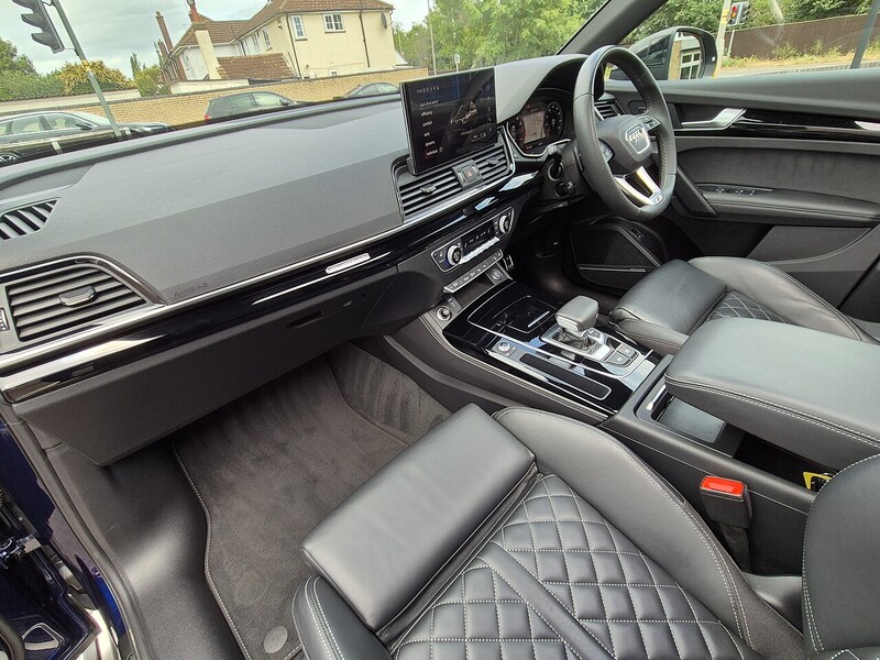Audi Audi Q5 TFSI Vorsprung SUV 2.0 Automatic Petrol