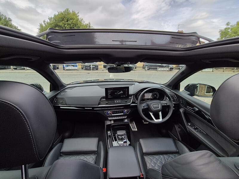 Audi Audi Q5 TFSI Vorsprung SUV 2.0 Automatic Petrol