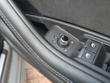 Audi S4 Avant 3.0 TDI V6 Black Edition Estate 5dr Diesel Tiptronic quattro Euro 6 (s/s) (347 ps) - U13643