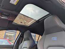 Volkswagen Golf 2.0 TSI R Hatchback 5dr Petrol DSG 4Motion Euro 6 (s/s) (320 ps) - U13646