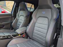 Volkswagen Golf 2.0 TSI R Hatchback 5dr Petrol DSG 4Motion Euro 6 (s/s) (320 ps) - U13646