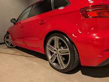 Audi S3 2.0 TFSI Black Edition Sportback 5dr Petrol S Tronic quattro Euro 6 (s/s) (310 ps) - U13670
