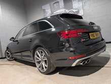 Audi S4 Avant 3.0 TFSI V6 Estate 5dr Petrol Tiptronic quattro Euro 6 (s/s) (354 ps) - U13684