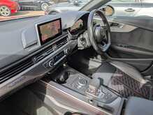 Audi RS4 Avant 2.9 TFSI V6 Estate 5dr Petrol Tiptronic quattro Euro 6 (s/s) (450 ps) - U13687
