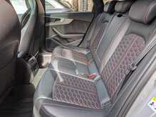 Audi RS4 Avant 2.9 TFSI V6 Estate 5dr Petrol Tiptronic quattro Euro 6 (s/s) (450 ps) - U13687