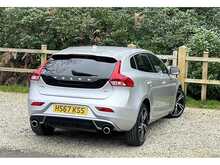 Volvo V40 T2 R-Design Pro - U10904