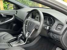 Volvo V40 T2 R-Design Pro - U10904