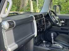 Toyota FJ CRUISER 4X4 - U10911
