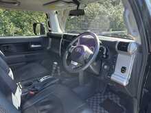 Toyota FJ CRUISER V6 - U10916