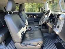 Toyota FJ CRUISER V6 - U10916