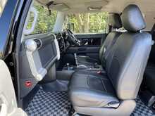 Toyota FJ CRUISER V6 - U10916