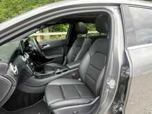 Mercedes-Benz A Class A200d Sport - U10940