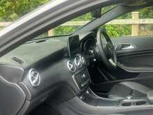 Mercedes-Benz A Class A200d Sport - U10940