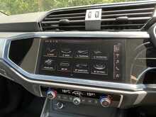 Audi Q3 TFSI CoD S line - U10947