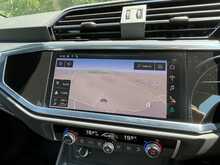 Audi Q3 TFSI CoD S line - U10947