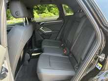 Audi Q3 TFSI CoD S line - U10947