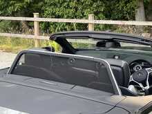 Mercedes-Benz SL SL500 V8 BlueEfficiency - U10956