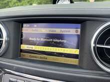 Mercedes-Benz SL SL500 V8 BlueEfficiency - U10956