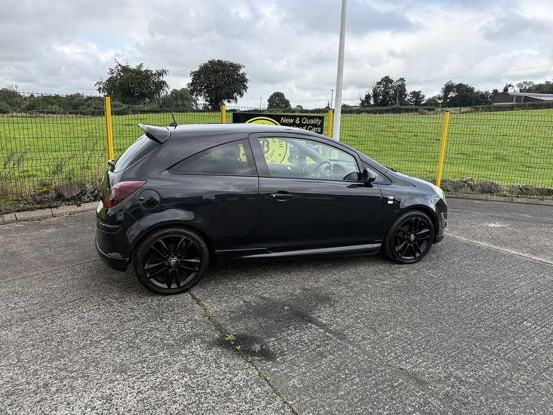 Vauxhall 1.2 16V Limited Edition Hatchback 3dr Petrol Manual (A/C) (129 g/km, 84 bhp)