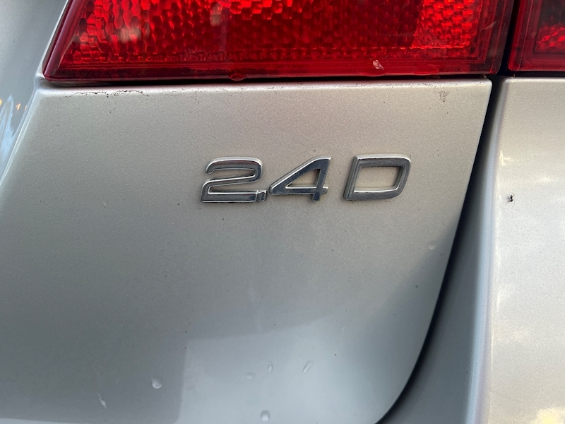 Volvo D5 Se 2.4 5dr Estate Manual Diesel