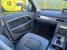 Volvo V70 D5 Se 