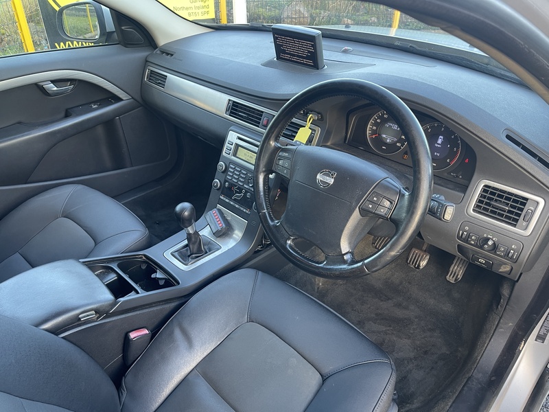 Volvo D5 Se 2.4 5dr Estate Manual Diesel