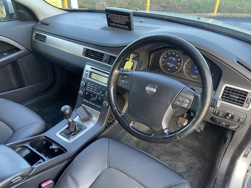 Volvo D5 Se 2.4 5dr Estate Manual Diesel