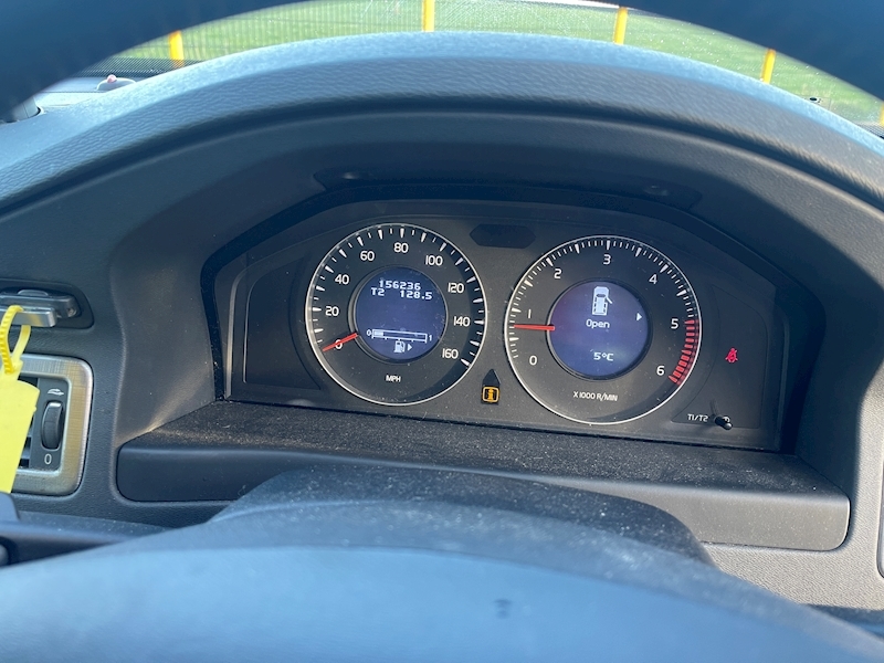 Volvo D5 Se 2.4 5dr Estate Manual Diesel