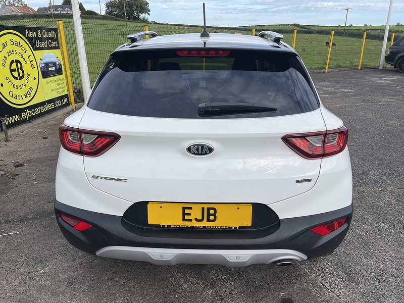 Kia 1.6 CRDi First Edition SUV 5dr Diesel Manual Euro 6 (s/s) (108 bhp)