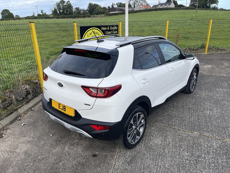 Kia 1.6 CRDi First Edition SUV 5dr Diesel Manual Euro 6 (s/s) (108 bhp)