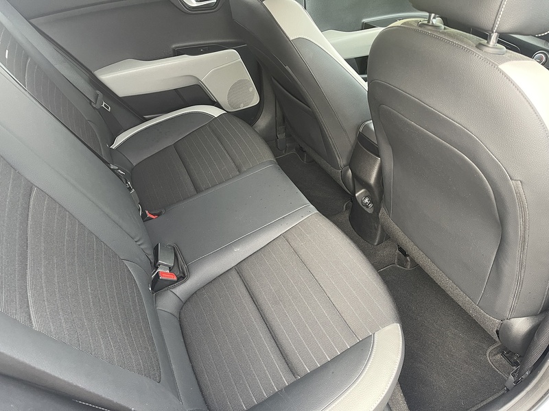 Kia 1.6 CRDi First Edition SUV 5dr Diesel Manual Euro 6 (s/s) (108 bhp)