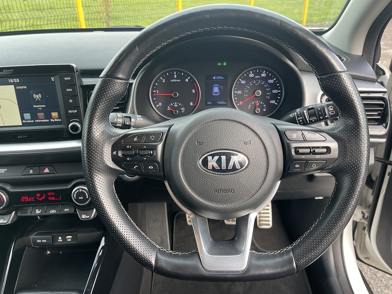Kia 1.6 CRDi First Edition SUV 5dr Diesel Manual Euro 6 (s/s) (108 bhp)