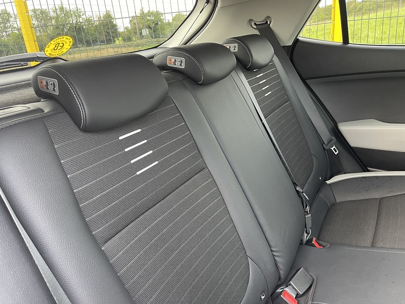 Kia 1.6 CRDi First Edition SUV 5dr Diesel Manual Euro 6 (s/s) (108 bhp)