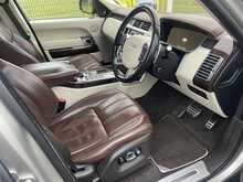Land Rover Range Rover SD V8 Autobiography LWB 