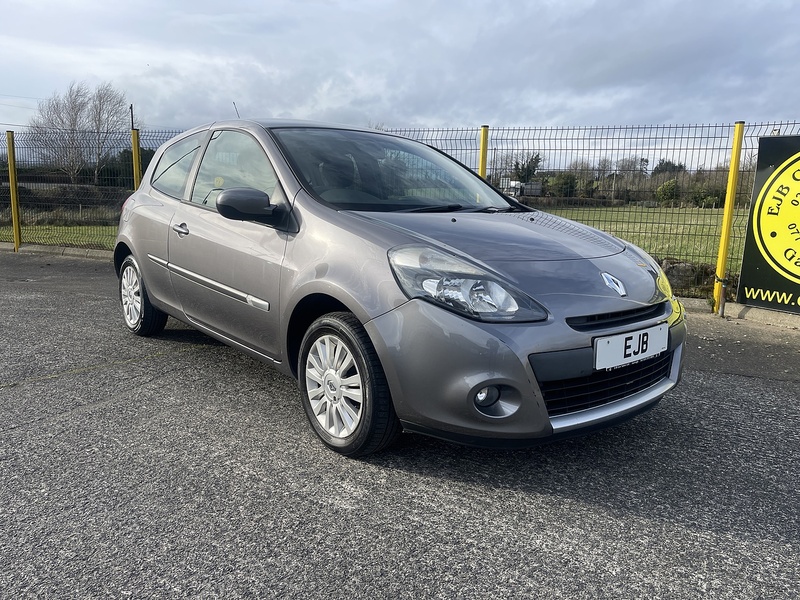 Renault 1.2 Expression + Hatchback 3dr Petrol Manual Euro 5 (75 ps)