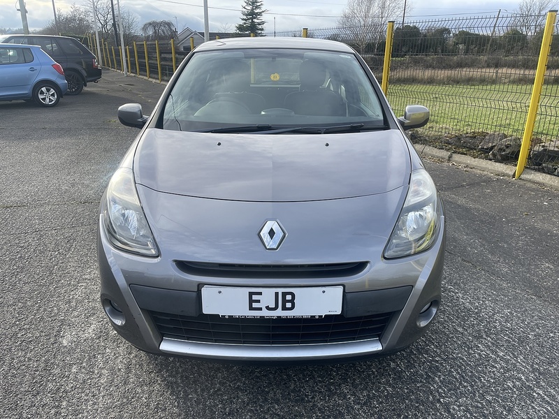 Renault 1.2 Expression + Hatchback 3dr Petrol Manual Euro 5 (75 ps)