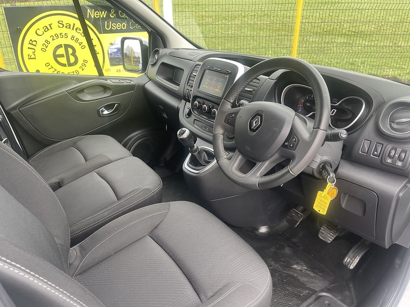 Renault 2.0 dCi ENERGY 30 Sport Panel Van 5dr Diesel Manual LWB Standard Roof Euro 6 (s/s) (145 ps)