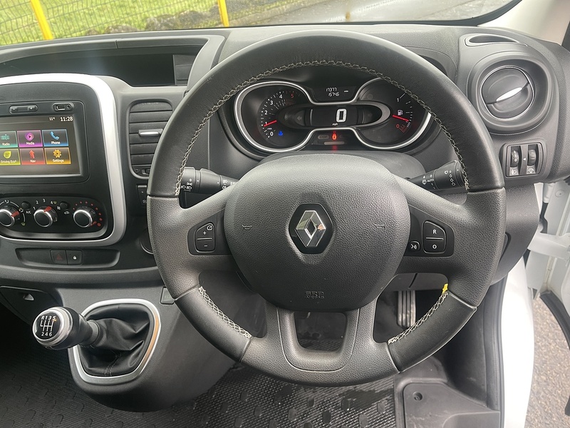 Renault 2.0 dCi ENERGY 30 Sport Panel Van 5dr Diesel Manual LWB Standard Roof Euro 6 (s/s) (145 ps)