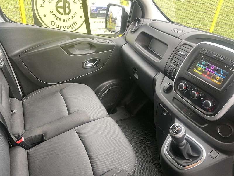 Renault 2.0 dCi ENERGY 30 Sport Panel Van 5dr Diesel Manual LWB Standard Roof Euro 6 (s/s) (145 ps)