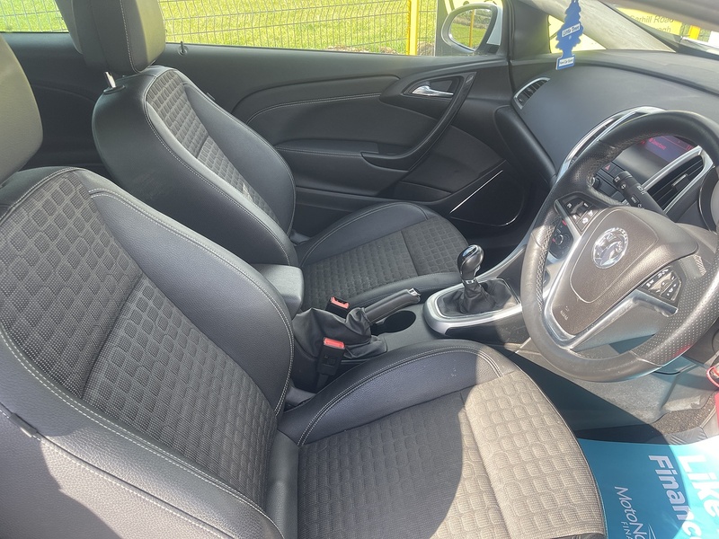 Vauxhall 1.4i Turbo SRi Coupe 3dr Petrol Manual Euro 6 (s/s) (140 ps)