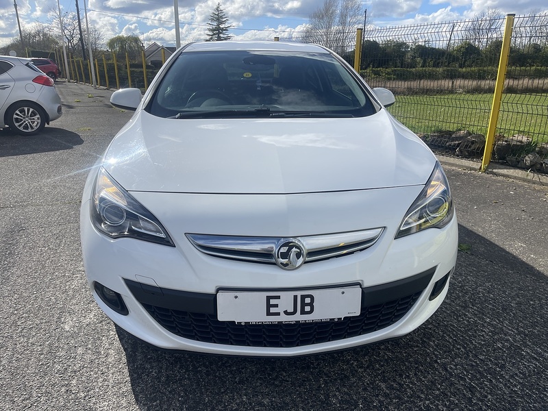 Vauxhall 1.4i Turbo SRi Coupe 3dr Petrol Manual Euro 6 (s/s) (140 ps)