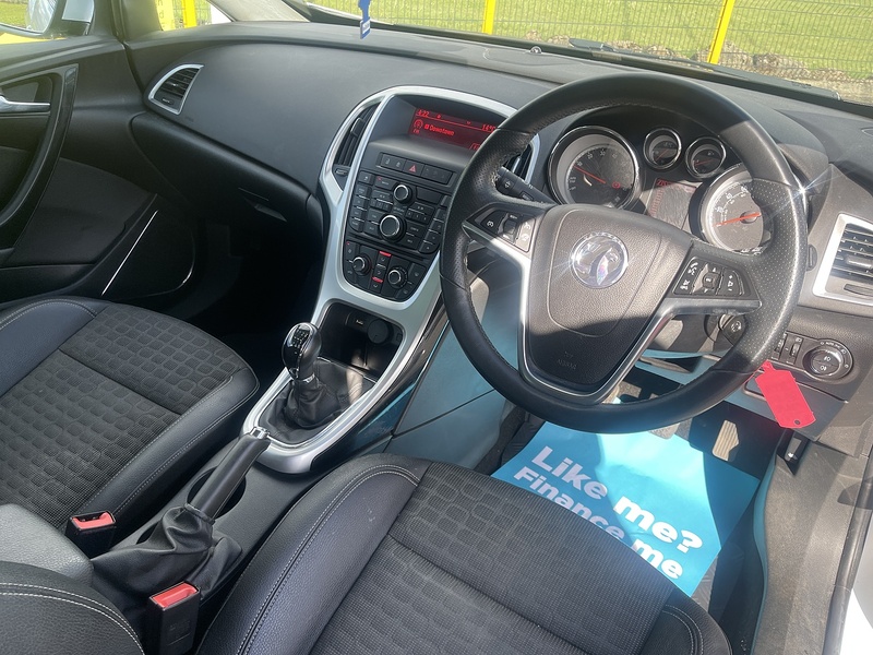 Vauxhall 1.4i Turbo SRi Coupe 3dr Petrol Manual Euro 6 (s/s) (140 ps)