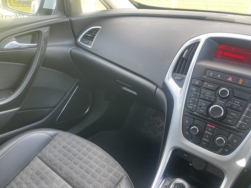 Vauxhall 1.4i Turbo SRi Coupe 3dr Petrol Manual Euro 6 (s/s) (140 ps)