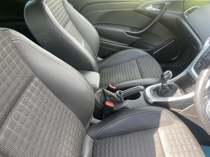 Vauxhall 1.4i Turbo SRi Coupe 3dr Petrol Manual Euro 6 (s/s) (140 ps)