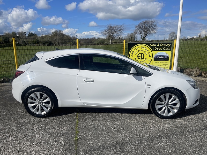 Vauxhall 1.4i Turbo SRi Coupe 3dr Petrol Manual Euro 6 (s/s) (140 ps)